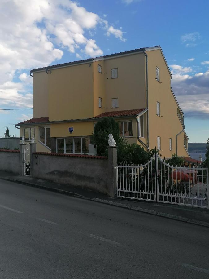 Panorama Blick Apartment Novi Vinodolski Exterior photo